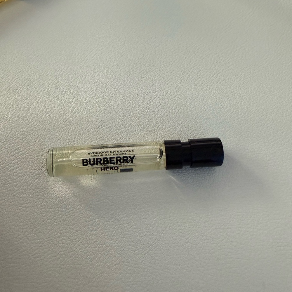 Assorted Perfume Sample Vials - Picture 5 of 16
